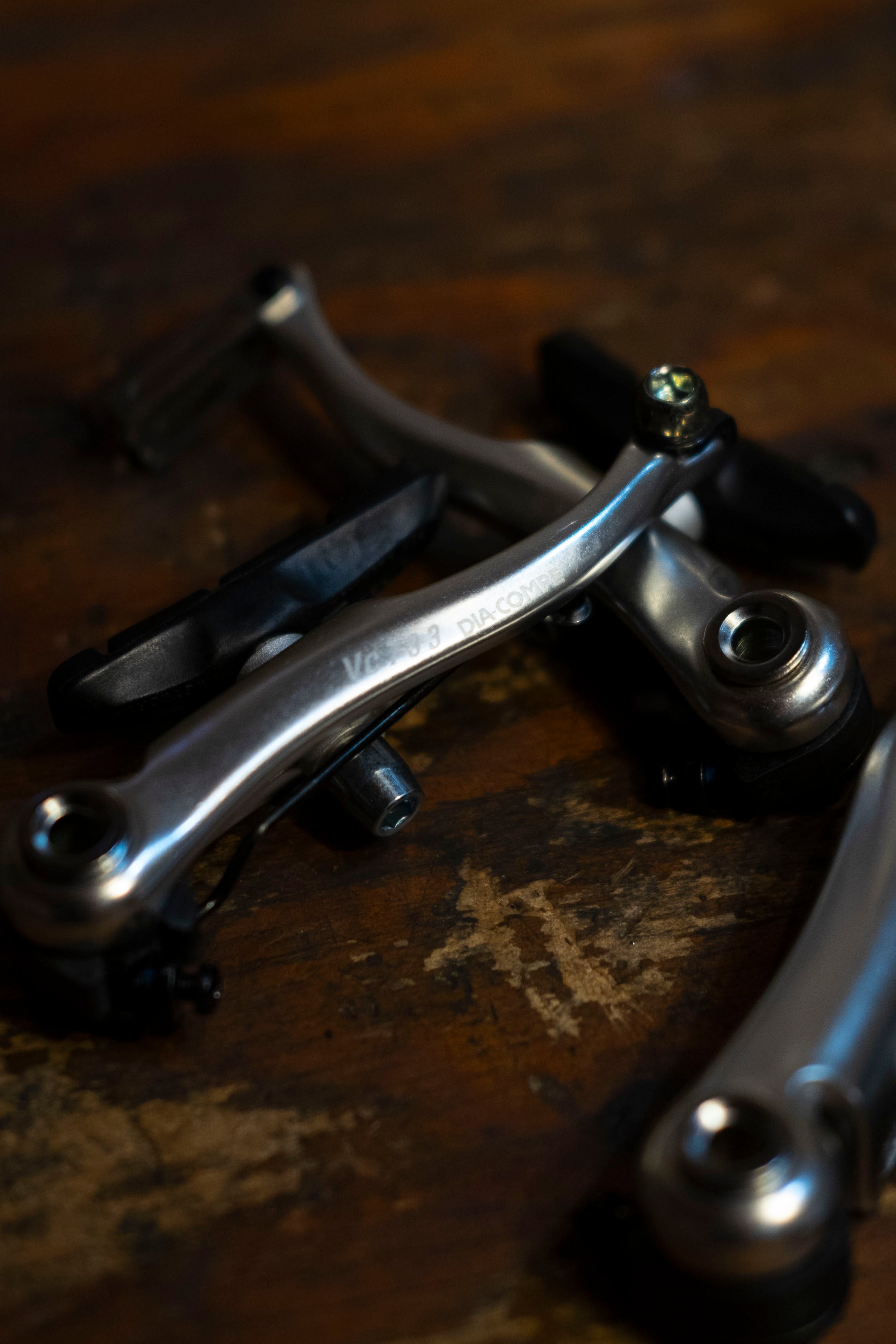 Amazon.com : Dia-COMPE VC733 V-Brake Set Calipers Long arm