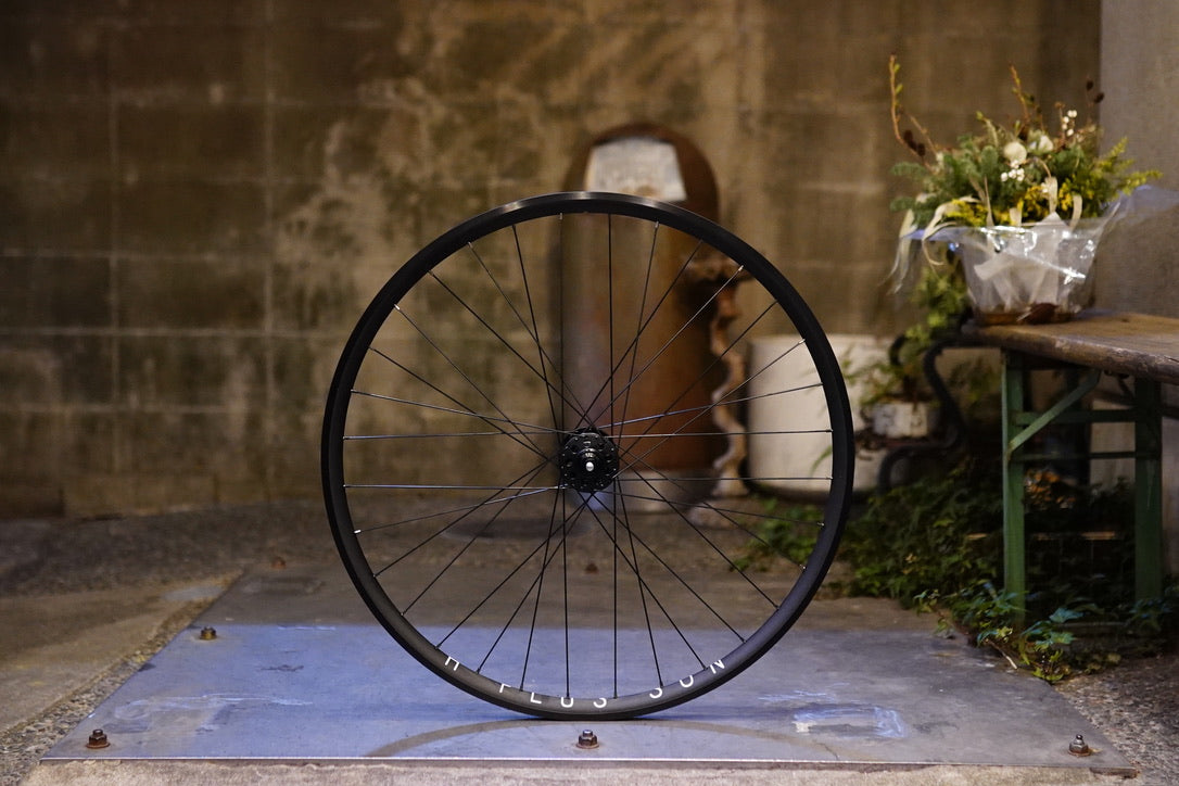 GORILLA SPUN Build Wheel [H PLUS SON AT-25 x CYCROC Large Flange]
