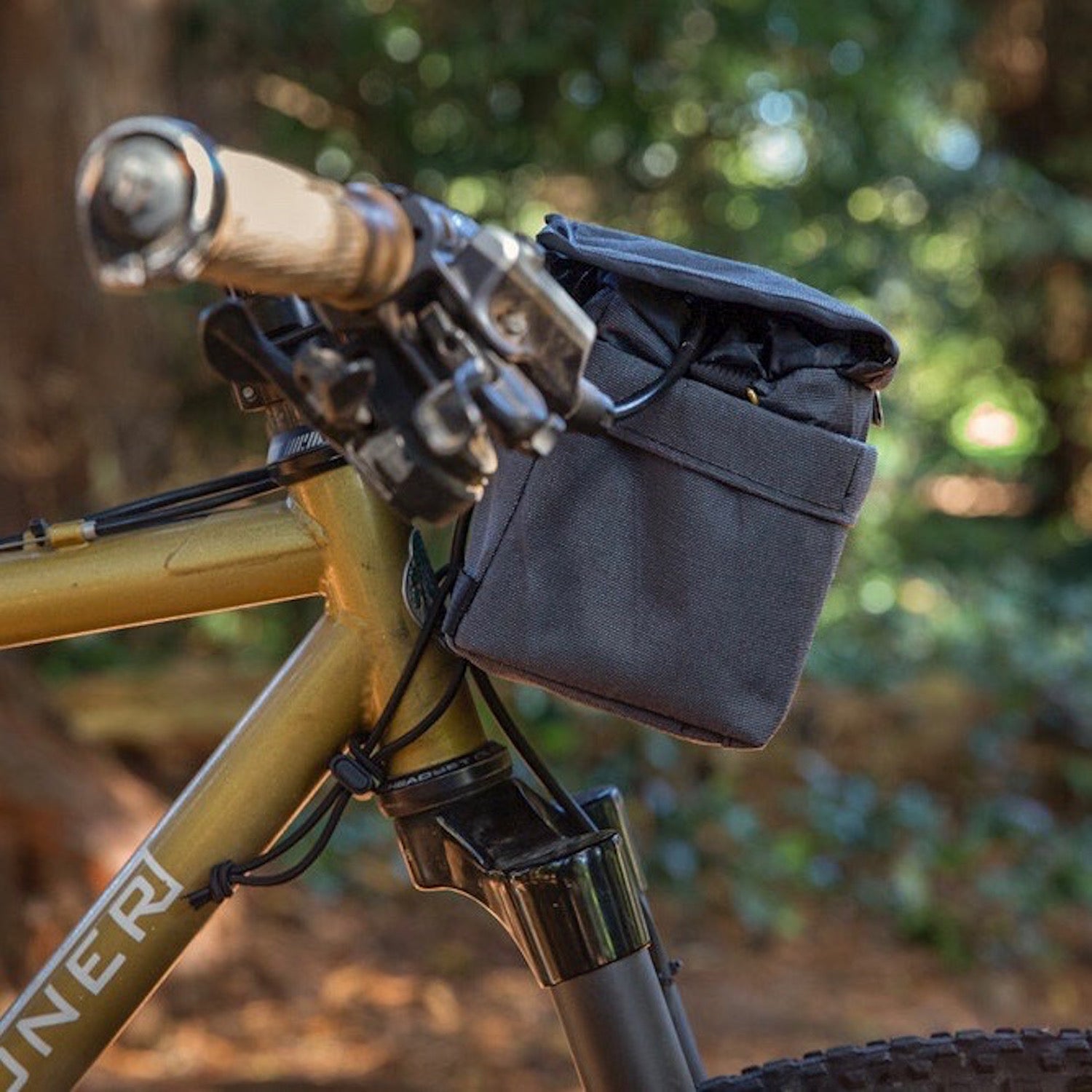 Shell Adventure Drawcord Handlebar Bag アウターシェル